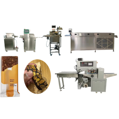 Ligne de production avec machine d'emballage